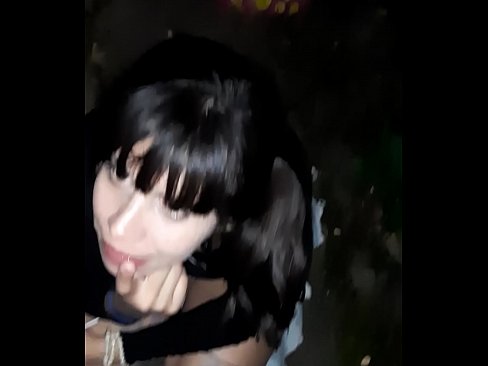 ❤️ रस्त्यावर कँडीच्या बदल्यात लिंग सुजले ️❌ लिंग ❌